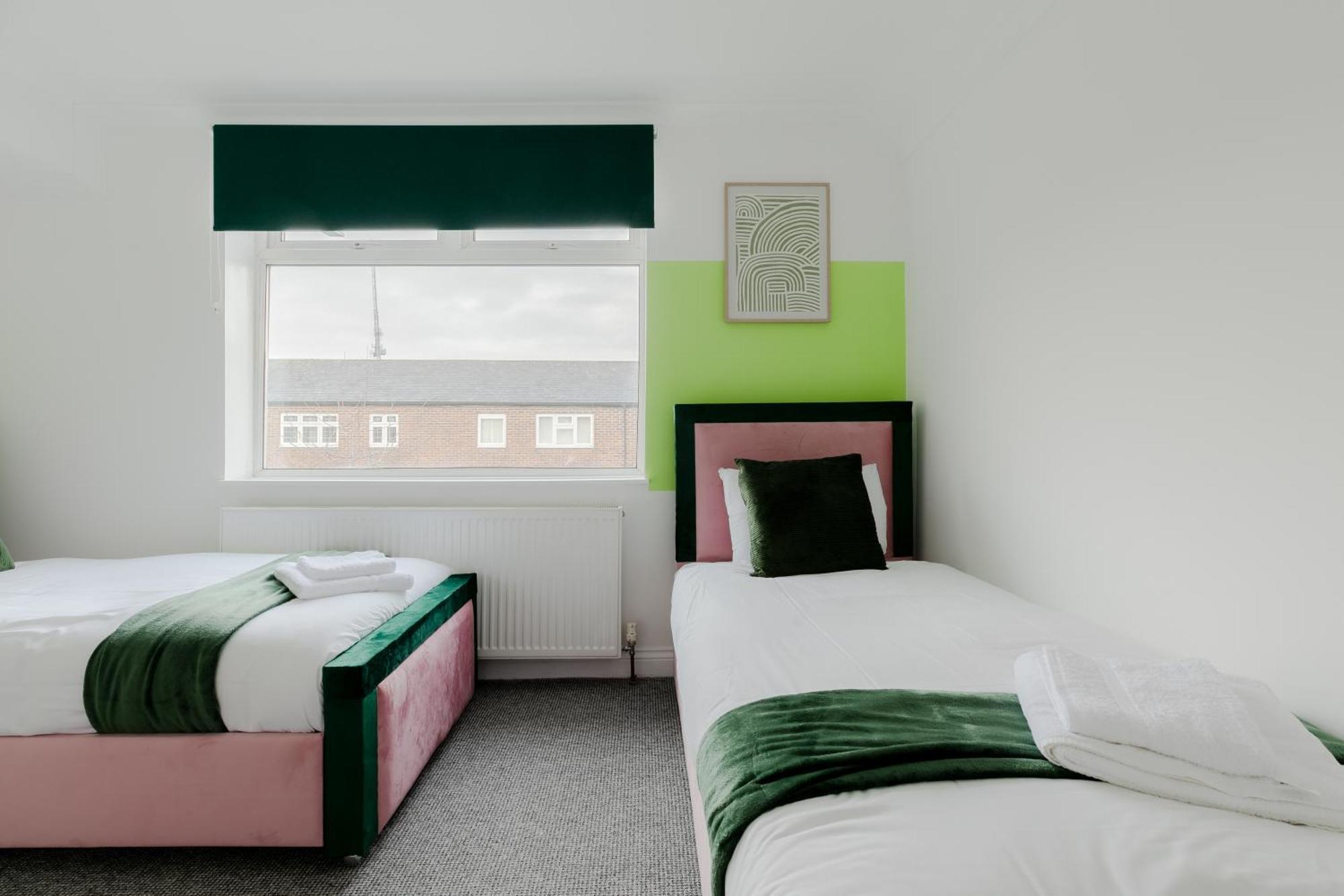 5Br House, Free Parking Offa12, Contractor, Big Families, Relocation Villa Redbridge Exteriör bild